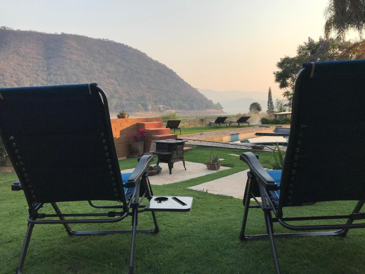 Cabanas Lago Escondido Valle de Bravo Exterior photo